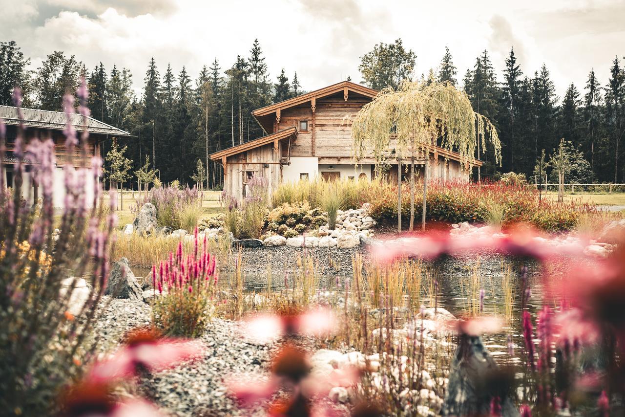 Relais & Chateaux Gut Steinbach Hotel Chalets Spa ライト・イム・ヴィンクル エクステリア 写真